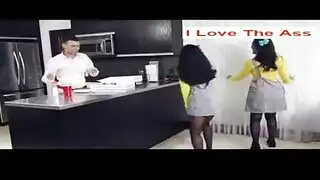 تبادل الاختين مترجم