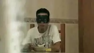 لقاء مطبخي في قميص النوم
