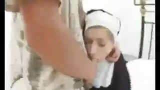 الأب الداعر يقذف