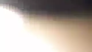 كرات الكلبة غريب