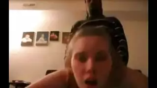 يذهب إلى الصالة لممارس