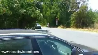 قذف المراهق الضخم في مهبل جائع
