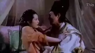 عرض مص قضيب علني