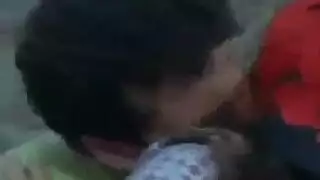 تجمعية فديوهات بوس وتقفيش في الشارع