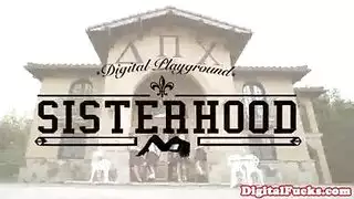 فيديو سكس بنت مع بنت فقدة عذريتها