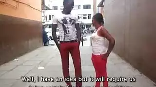 فحل افريقي ينيك عذراء بكر