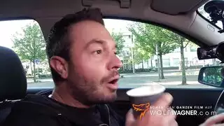 وجه بريء، فم قذر: وجه يُنادى في أول موعد