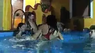 بنات ماتدري كس