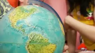استاذ ة جزائري