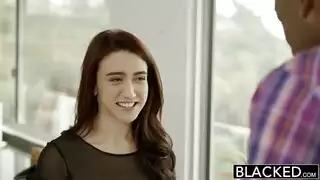 تتناك بي آلة النيك