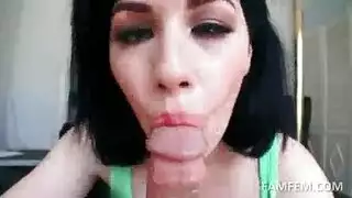 سمراء أليكسيس فوز تتعرض لضربة قوية في الفصل من قبل شاب أسود