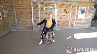 يعبر حبه لأخته بممارسة الجنس معها