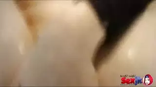 بيتهجم علي صحبته