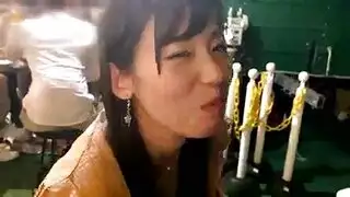 زنجي ينيك خليجيه وتقله طلعه الله يلعن ابوك