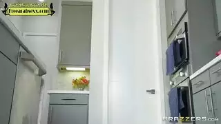 جوردي ينيج زوجه ابو عنيف
