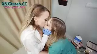 سيكس طبيبة مترجم