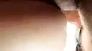 تقفيش بنات مصرية فوق الهدوم
