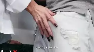 قضيب ضخم يترك مهبل أفا أدامز في حالة خراب