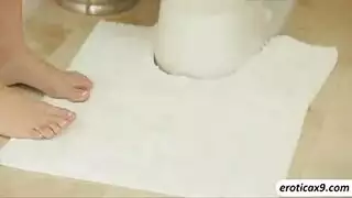 اغتصاب نيك صباحي خيانه زوجة في مطبخ