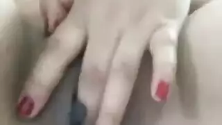 سكس قمرهم السعودية عارية تدعك كسها وتعمل استعراض وهز رهيب لطيزها الجامدة