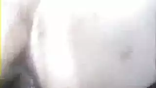 سكس إيراني xxx: فحل يضرب كسها الضيق بشدة وهي مرفوعة