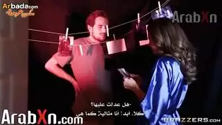 جلسة تصويرة زوجة والدي وهي عارية مترجم