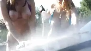 يمتصنها