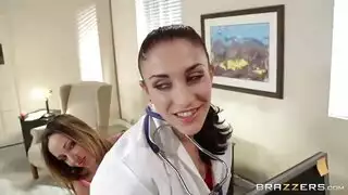 طبيباة
