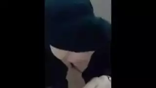 نيك سري: أم مصرية تمتطي فحل أسود مفتول العضلات