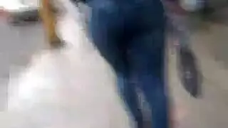 لاتينية ساخنة تمارس الجنس بقوة مع رجل أسود في مشهد صريح
