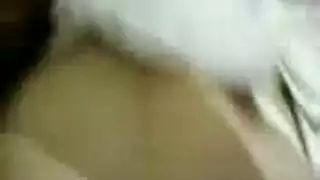 بنت محجبة تنتاك من طيزها