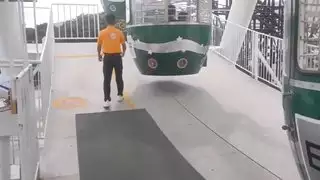 فلبيني في جده