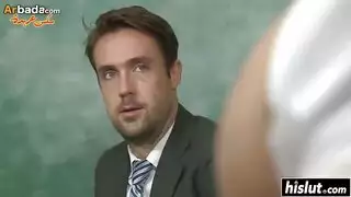طالبه جامعيه سعوديه خليجيه