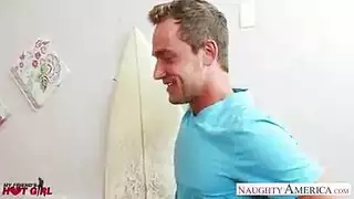 اثنين من ميا تمتص دونغ.