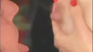 صور مص وعض الكس متحركه