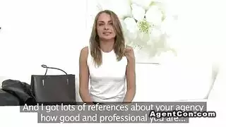 ضئيلة اليورو مواكبة شريكها.