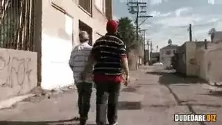 الديك مص طرفة عين يحصل الحمار يؤكل خارج.