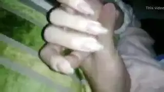 صديقي الآسيوي النائم بنت بوي بويز عارية وتكشف البطيخ الكبير