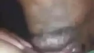 نيك قحبة تونسية في كسها المشعر نيك جامد جدا