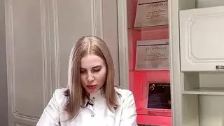 إنها تنظم أجمل وأعمق الجنس