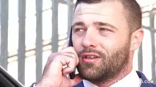 الشقراء تواعد صديقها السابق
