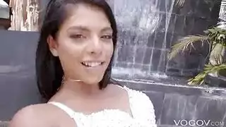 أخبرتها أنها لم تلتق بهذا الوجه المثير
