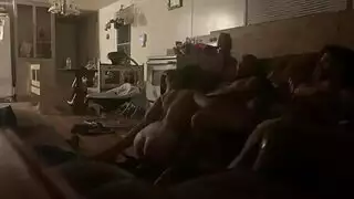 اتنين سكرانين ينيكو شرموطة طيزها كبيرة