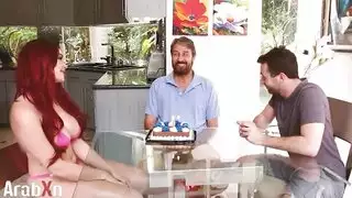 امنيت الاب نيك مترجم