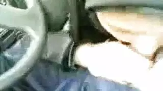 شرموطة بالحجاب تعشق مص القضيب