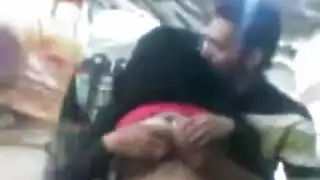 الواد كارم بينيك صحبته العلقه في المخزن