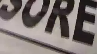 كاتالينا النقدية هي العاطلين عن العمل وعلى قرنية جدا لعقد نفسها من ممارسة الجنس