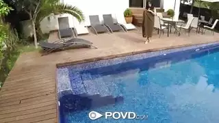 دونا في سخونة مشهد مثليه على الإطلاق