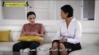 الابن الهيجان يستمني في كل مكان في المنزل سكس مترجم