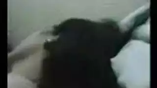 كلية مثيرة جنت تحصل على مزيج من فرك الهرة والقيام ضجيجا.